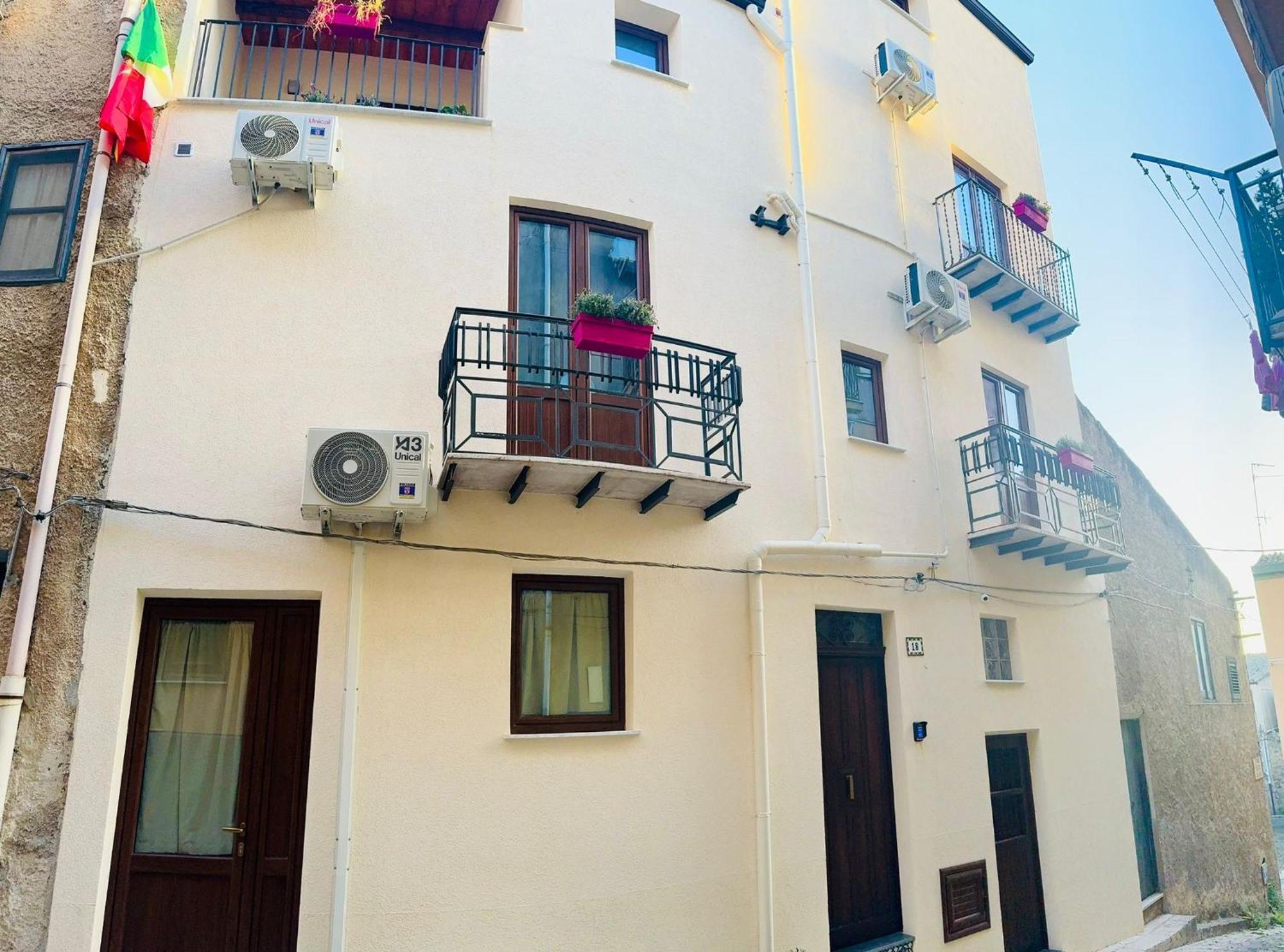 Corleone Home Екстер'єр фото
